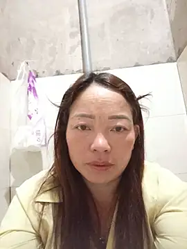 Yellow-pink online show from 06/03/26, 10:58