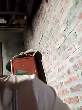 Yellow-pink online show from 03/21/26, 01:07