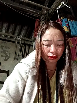 Yellow-pink online show from 03/25/26, 10:14