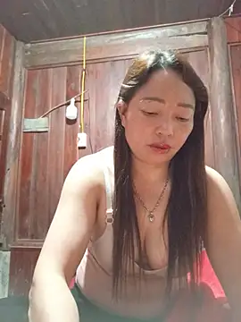 Yellow-pink online show from 06/11/26, 05:59