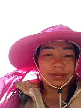 Yellow-pink online show from 03/30/26, 01:40