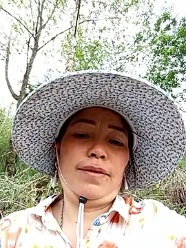 Yellow-pink online show from 04/12/26, 10:18