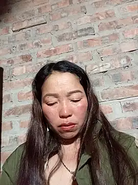 Yellow-pink online show from 03/11/26, 12:43