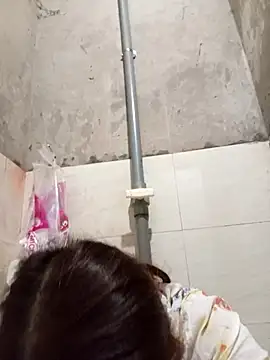 Yellow-pink online show from 04/11/26, 10:13