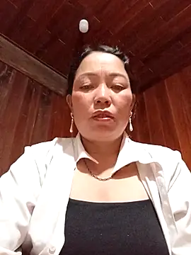 Yellow-pink online show from 03/12/26, 02:10