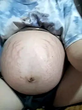 Snapshot of qczb1012 chatting on 04/09/26, 01:39 qczb1012 online show from 04/09/26, 01:39