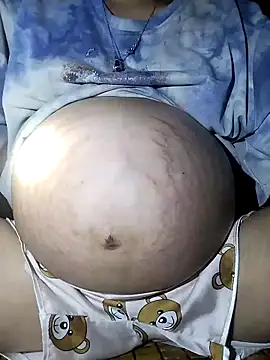 Snapshot of qczb1012 chatting on 04/13/26, 12:36 qczb1012 online show from 04/13/26, 12:36