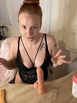 Fiebie licious  online show from 04/14/26, 04:28