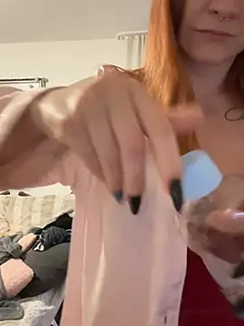 Fiebie licious  online show from 04/13/26, 04:16