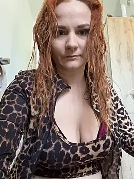 Fiebie licious  online show from 03/12/26, 10:30