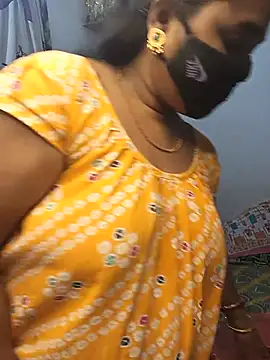 Snapshot of Tanvi_My_Girl chatting on 07/01/26, 02:39 Tanvi My Girl online show from 07/01/26, 02:39