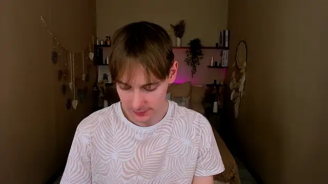 Snapshot of Martin_Perry chatting on 04/14/26, 09:09 Martin Perry online show from 04/14/26, 09:09