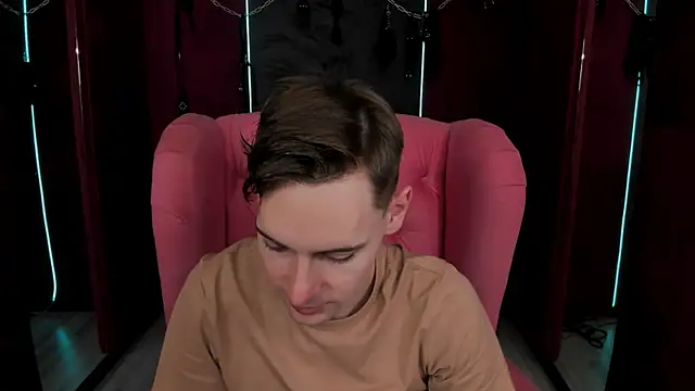 Snapshot of Martin_Perry chatting on 04/07/26, 12:18 Martin Perry online show from 04/07/26, 12:18