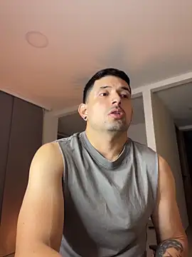 TroyeSavage online show from 04/09/26, 09:59