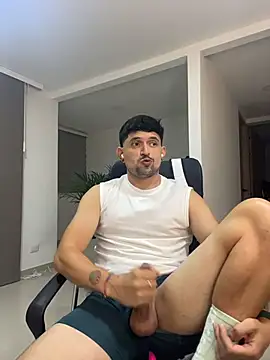 TroyeSavage online show from 03/16/26, 12:18