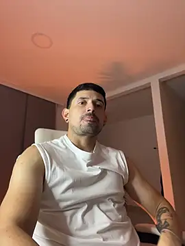 TroyeSavage online show from 04/13/26, 10:52