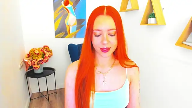 Snapshot of BloomAndFun chatting on 04/05/26, 12:34 BloomAndFun online show from 04/05/26, 12:34