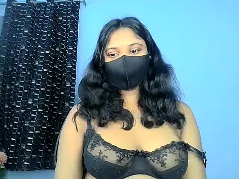 Snapshot of KASHISH_SINGH_ chatting on 06/17/26, 06:18 KASHISH SINGH online show from 06/17/26, 06:18