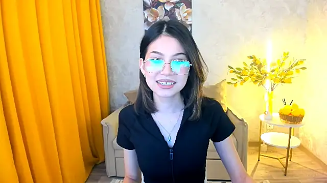 Snapshot of KateKross chatting on 03/31/26, 07:16 KateKross online show from 03/31/26, 07:16