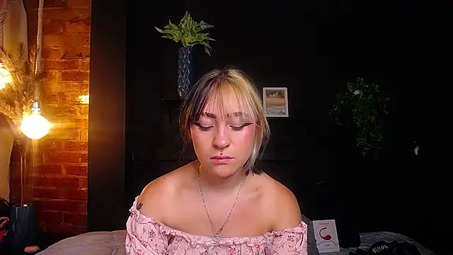 melodygirl2   online show from 04/17/26, 08:33