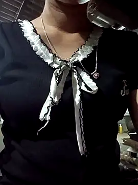 Rosie-LoveU online show from 03/18/26, 11:37