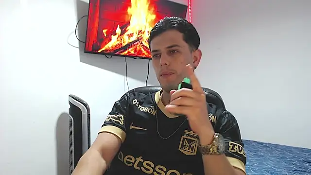 JUAN CAMILOXXX online show from 04/11/26, 05:04