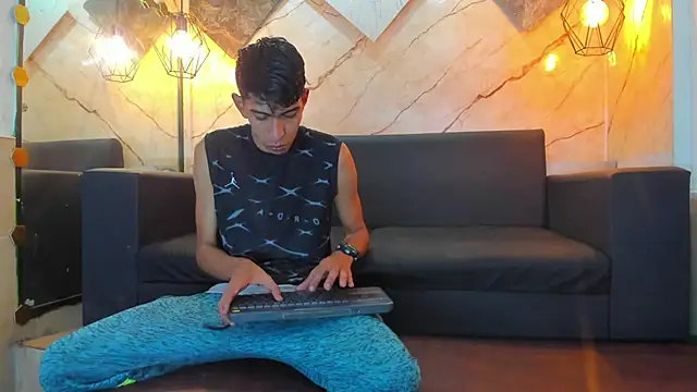 Angelo Blessed online show from 06/17/26, 07:02