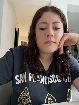 Snapshot of Lizzy_hott chatting on 03/10/26, 01:37 Lizzy hott online show from 03/10/26, 01:37