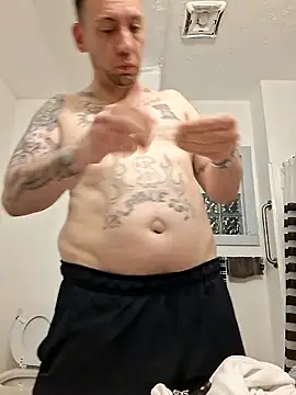 Brandon23xxxgb online show from 04/24/26, 04:25