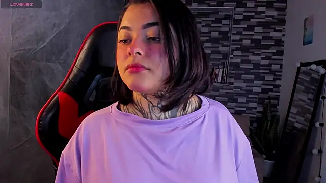 Sophiia cherry online show from 04/19/26, 06:10