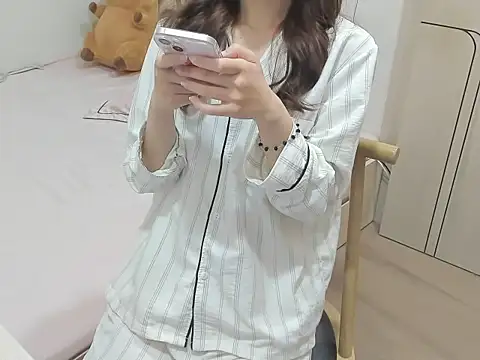 Camiilia online show from 03/23/26, 06:13