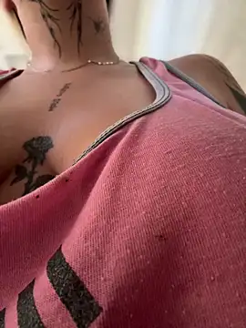 CarolQueen1  online show from 05/13/26, 12:34