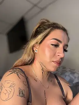 CarolQueen1  online show from 04/19/26, 06:10