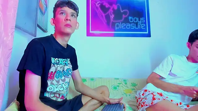 Desire Boys1 online show from 04/22/26, 07:31