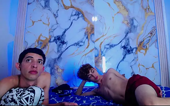 Desire Boys1 online show from 04/21/26, 01:42