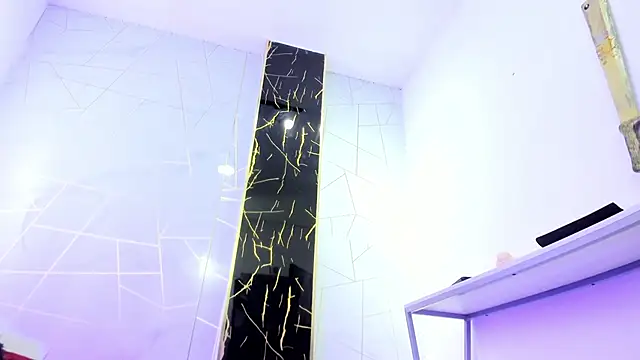 Valentin Lux online show from 03/31/26, 03:52