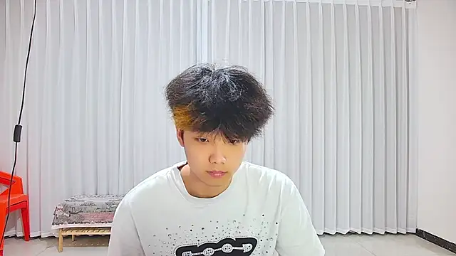 icecream-002 online show from 04/07/26, 06:59