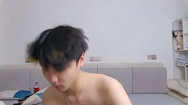 icecream-002 online show from 03/31/26, 11:45