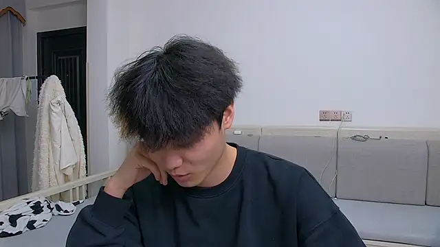 icecream-002 online show from 03/23/26, 10:04