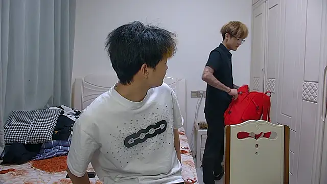 icecream-002 online show from 03/26/26, 10:13