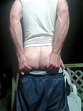 Snapshot of Fastrunner10 chatting on 04/15/26, 04:51 Fastrunner10 online show from 04/15/26, 04:51