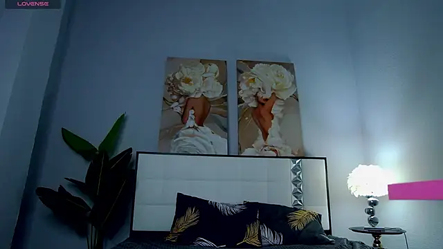 Katy Tiny online show from 03/10/26, 08:29