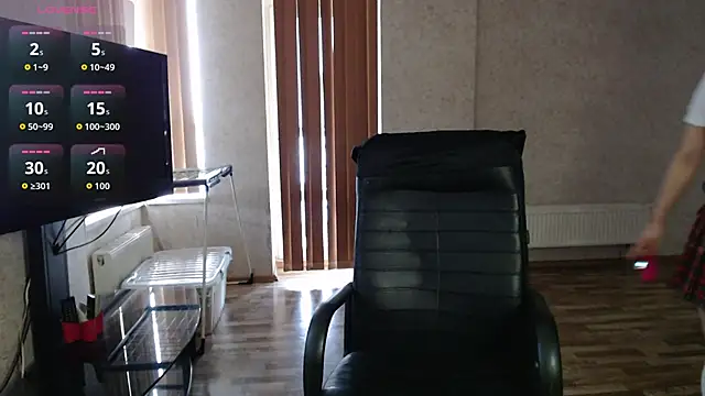 EhidnaLowq online show from 04/02/26, 06:42