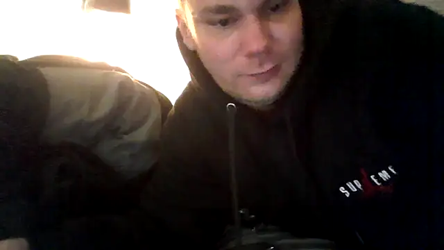 Snapshot of occasionalride1 chatting on 06/11/26, 08:33 occasionalride1 online show from 06/11/26, 08:33