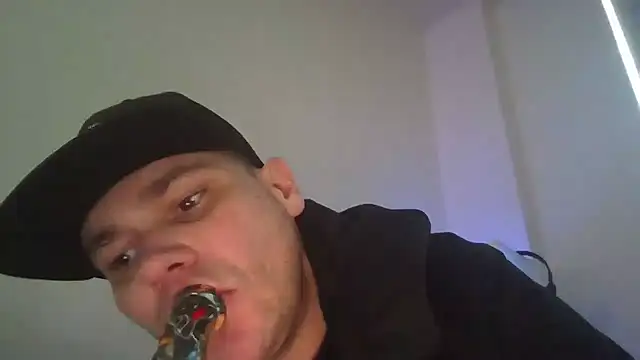 Snapshot of occasionalride1 chatting on 04/05/26, 02:35 occasionalride1 online show from 04/05/26, 02:35