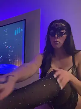 LunaValentina1 online show from 03/25/26, 12:00