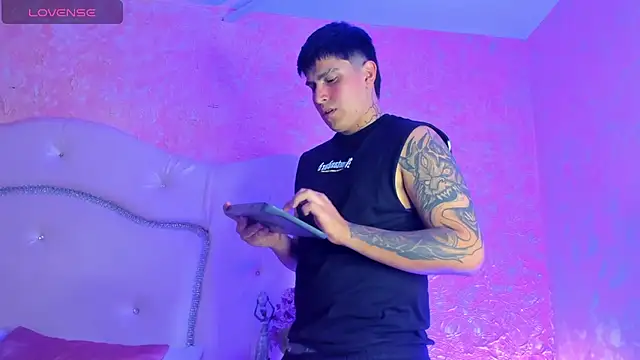 ThomasThundr online show from 03/31/26, 04:58