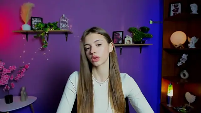 mia bamby1 online show from 05/12/26, 05:37