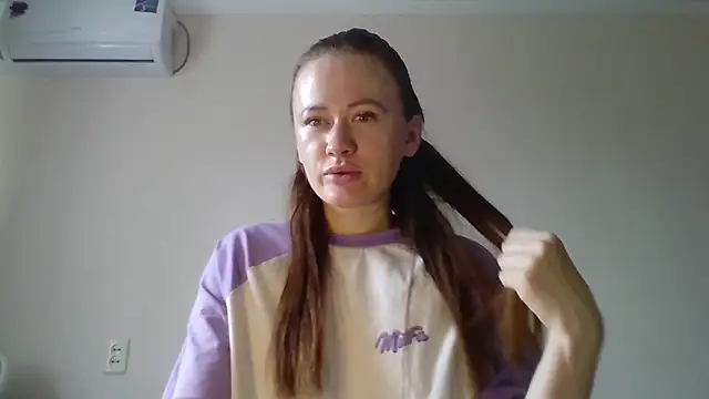 Snapshot of Whisper_Of_Desire chatting on 04/14/26, 11:04 Whisper Of Desire online show from 04/14/26, 11:04