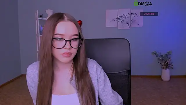 Snapshot of nila_eclipse chatting on 03/15/26, 09:27 nila eclipse online show from 03/15/26, 09:27